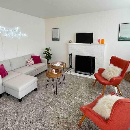 Entire Home By Newport Beach, Disneyland And Sna! Коста Меса Екстериор снимка