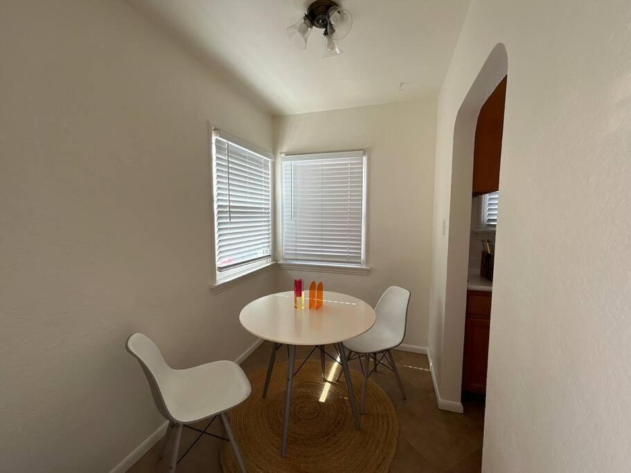 Entire Home By Newport Beach, Disneyland And Sna! Коста Меса Екстериор снимка